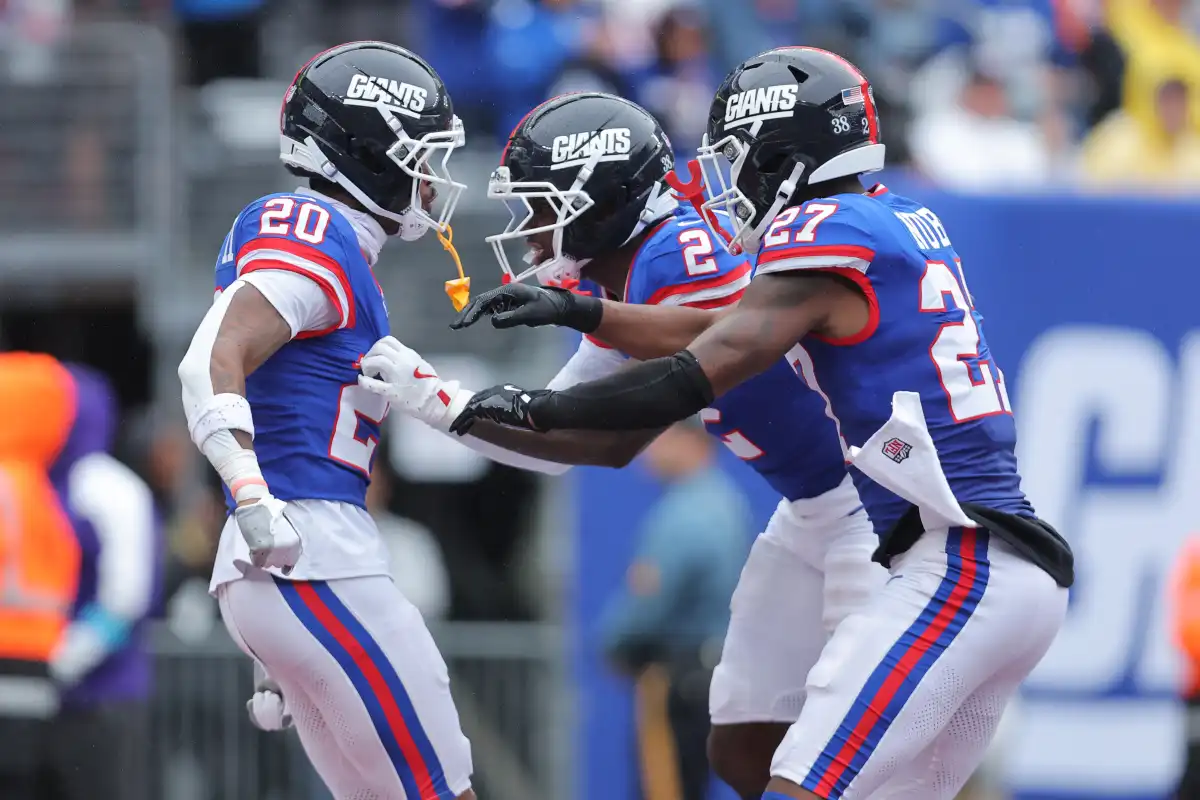 Giants Down Cardinals After Late Game Heroics